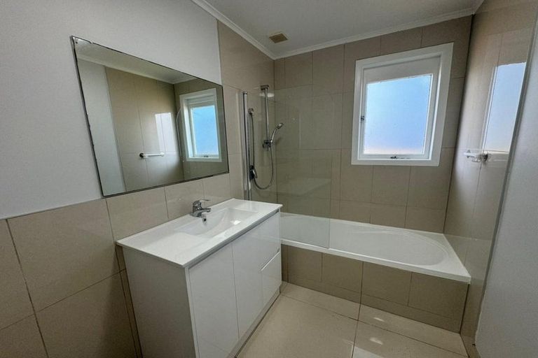 Photo of property in 42 Sheehan Avenue, Papakura, 2110