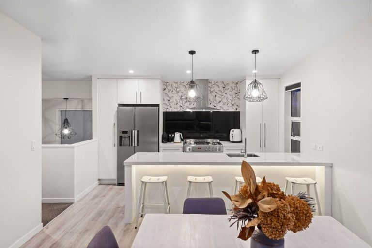 Photo of property in 22a Karewa Parade, Papamoa Beach, Papamoa, 3118