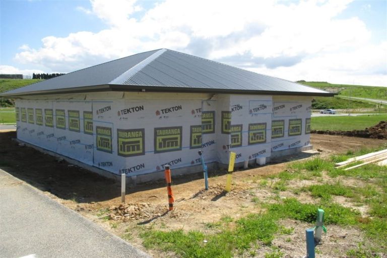 Photo of property in 23 Whakaturou Crescent, Pyes Pa, Tauranga, 3112