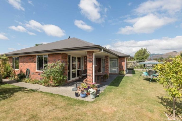 Photo of property in 23 Ernest Place, Brightwater, 7022