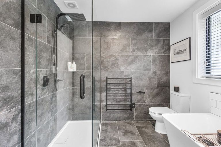 Photo of property in 40 Dee Street, St Albans, Christchurch, 8014