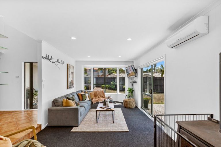 Photo of property in 30 Mariner Drive, Gulf Harbour, Whangaparaoa, 0930