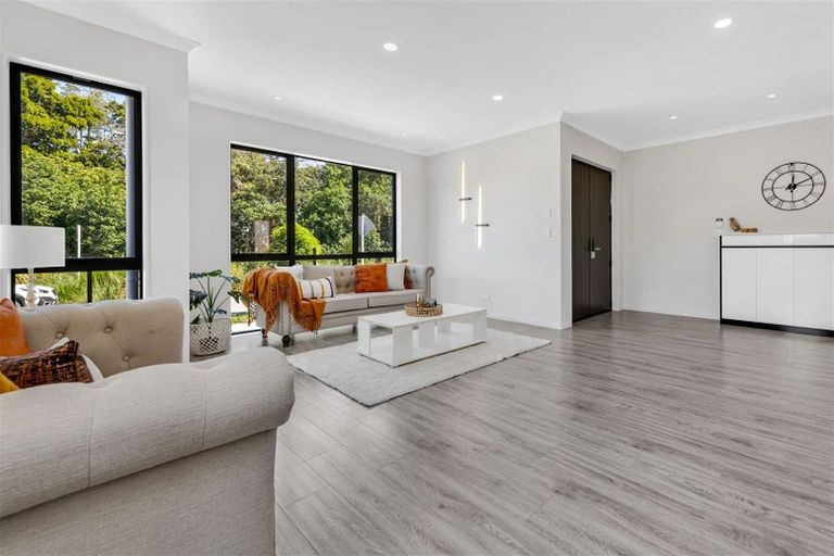 Photo of property in 73 Koromeke Street, Flat Bush, Auckland, 2019