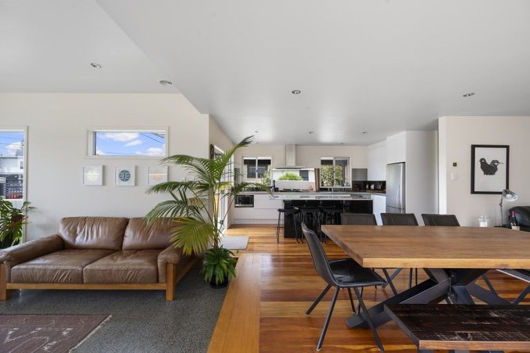 Photo of property in 108 Charles Street, Westshore, Napier, 4110