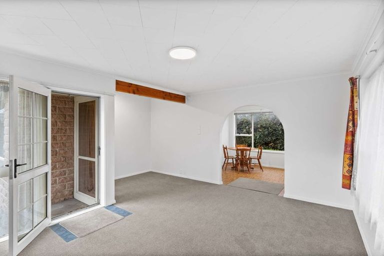 Photo of property in 14 Camelia Place, Islington, Christchurch, 8042