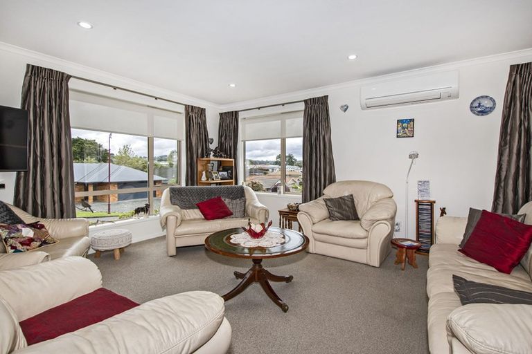 Photo of property in 16 Lochiel Place, Te Kamo, Whangarei, 0112