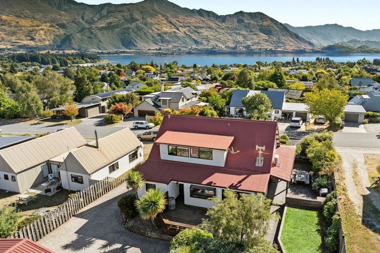 Photo of property in 66 Rata Street, Wanaka, 9305