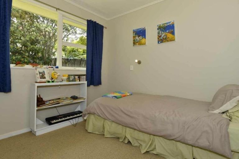 Photo of property in 56 Salamanca Road, Sunnynook, Auckland, 0620
