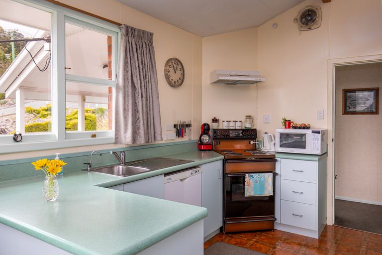 Photo of property in 1 Edinburgh Street, Roxburgh, 9500