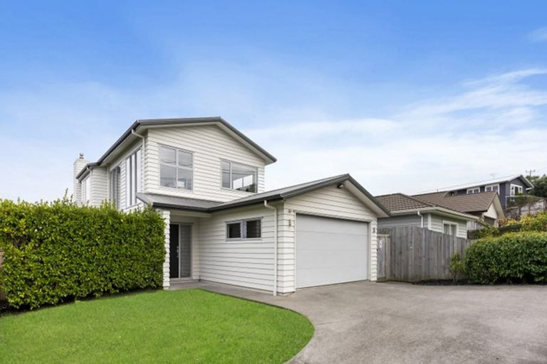 Photo of property in 135 Vipond Road, Stanmore Bay, Whangaparaoa, 0932