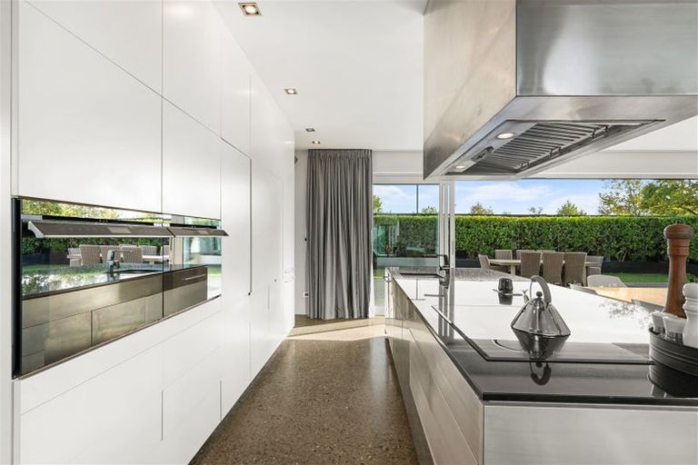 Photo of property in 41 Westpark Drive, Burnside, Christchurch, 8053