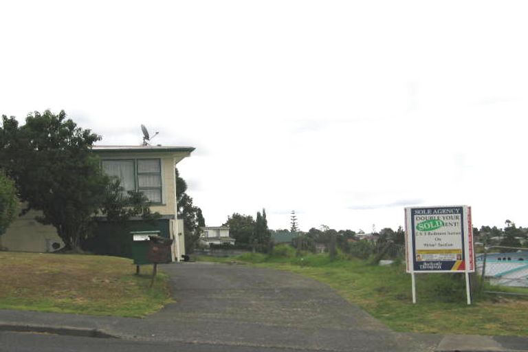 Photo of property in Birkdale Intermediate, 180 Birkdale Road, Birkdale, Auckland, 0626