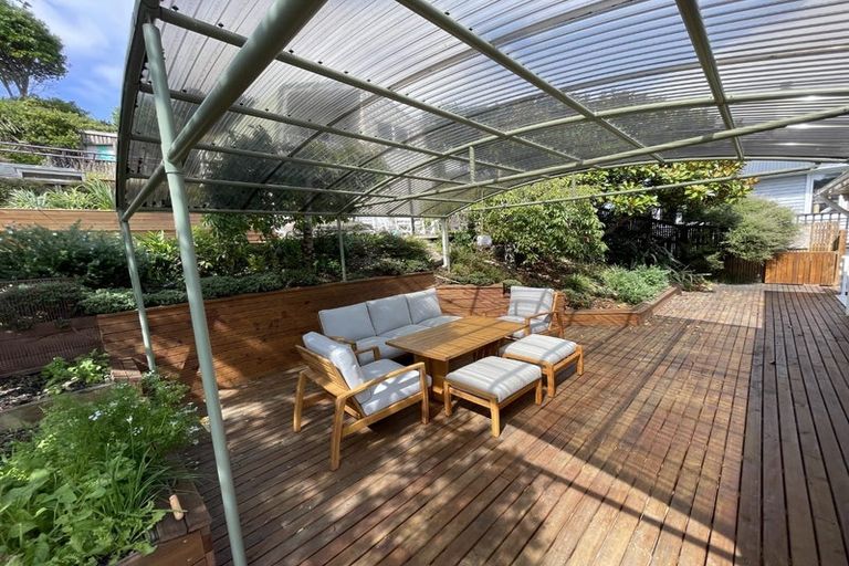 Photo of property in 118 Dimock Street, Titahi Bay, Porirua, 5022