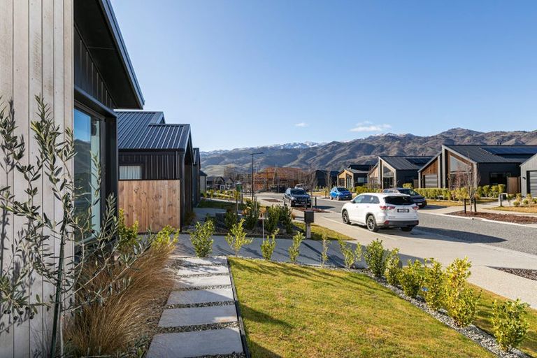 Photo of property in 11 Bragato Way, Cromwell, 9310