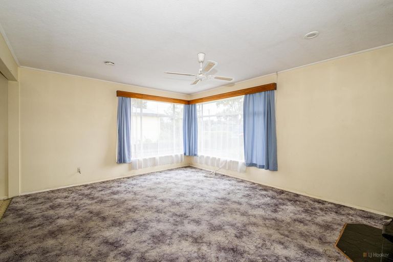 Photo of property in 1 Regent Street, Waimate, 7924