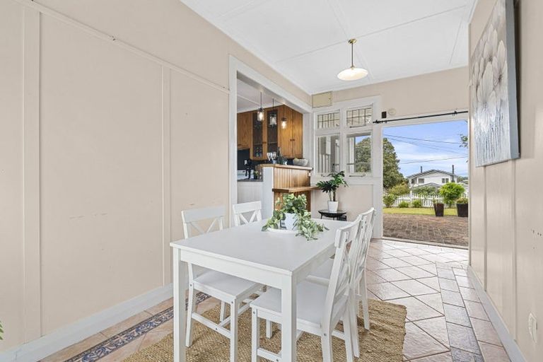 Photo of property in 50 Bayly Road, Blagdon, New Plymouth, 4310