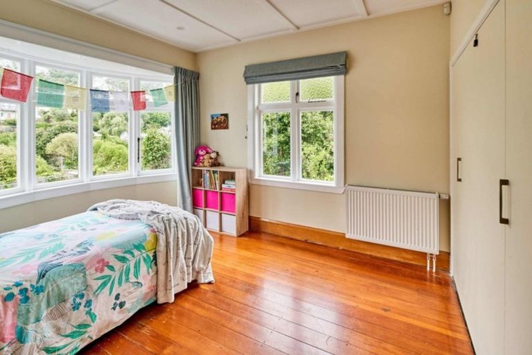 Photo of property in 7 Finnimore Terrace, Vogeltown, Wellington, 6021