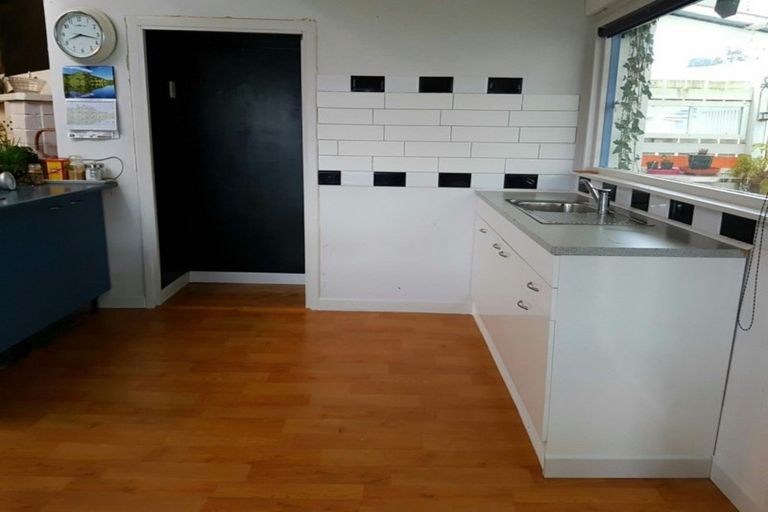 Photo of property in 52 Bright Street, Eketahuna, 4900