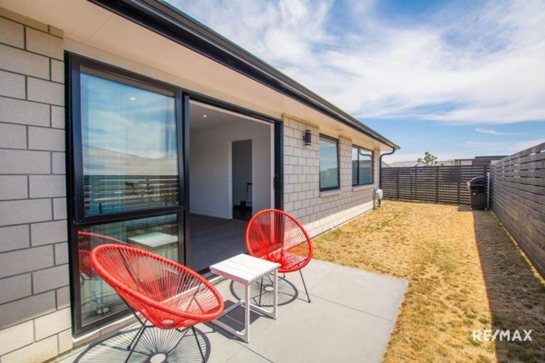 Photo of property in 18 Naeo Close, Papamoa Beach, Papamoa, 3118