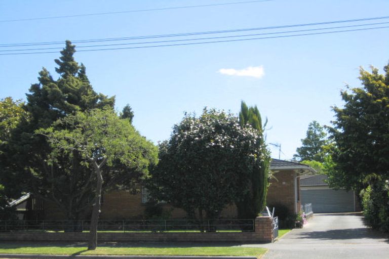 Photo of property in 33 Highsted Road, Bishopdale, Christchurch, 8053