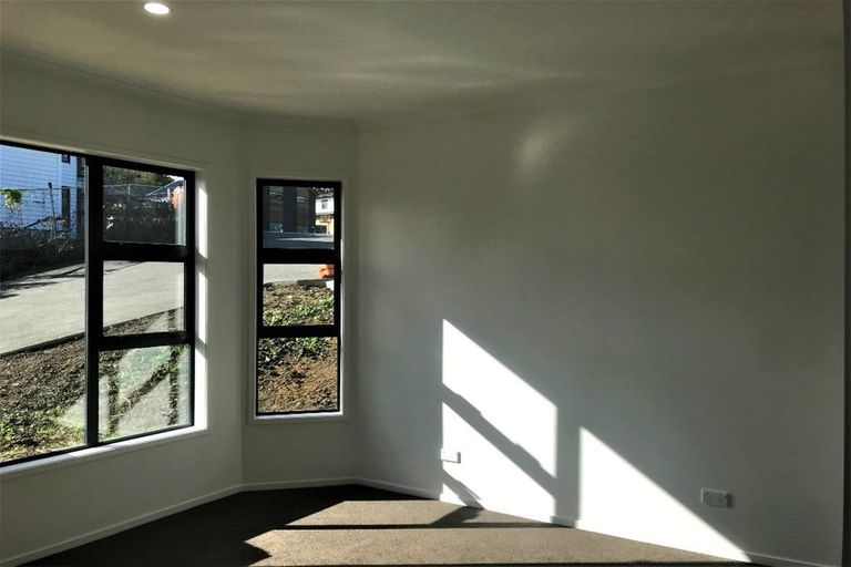 Photo of property in 10 Arataki Way, Glen Eden, Auckland, 0602