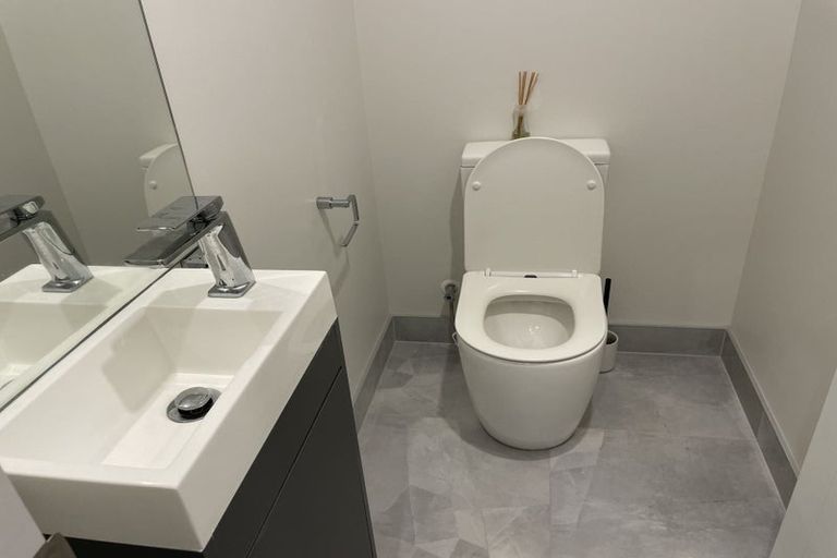 Photo of property in 3/20 Mountain Road, Mount Wellington, Auckland, 1072