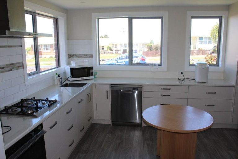 Photo of property in 32 Lock Street, Saint Clair, Dunedin, 9012