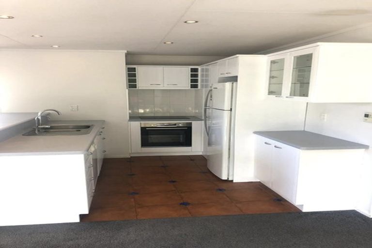 Photo of property in 20a Queen Road, Bellevue, Tauranga, 3110