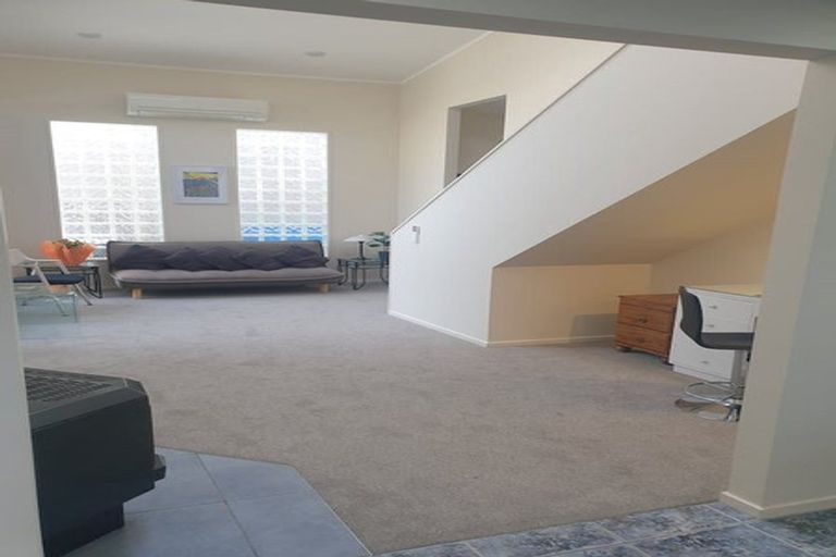 Photo of property in 3a Bury Grove, Strathmore Park, Wellington, 6022