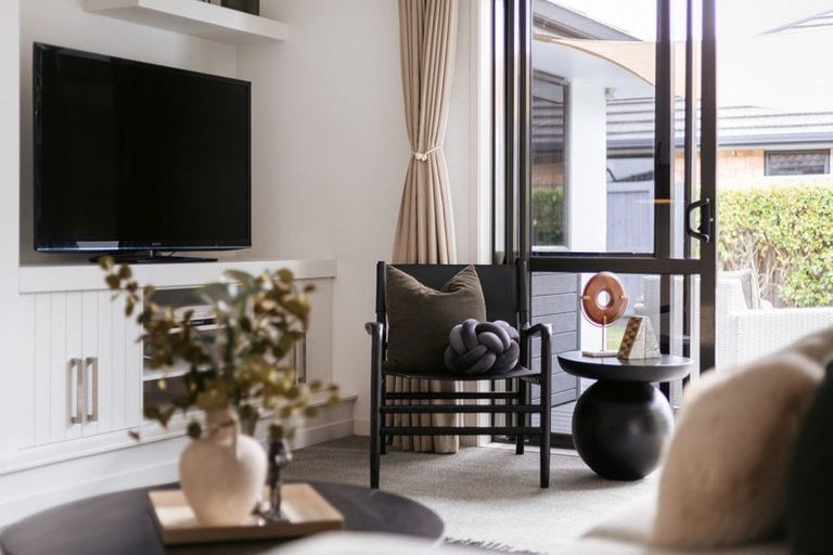 Photo of property in 14 Glenmonarch Place, Pyes Pa, Tauranga, 3112