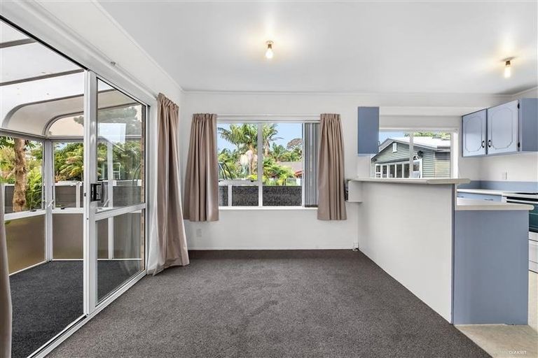 Photo of property in 15a The Circle, Manly, Whangaparaoa, 0930