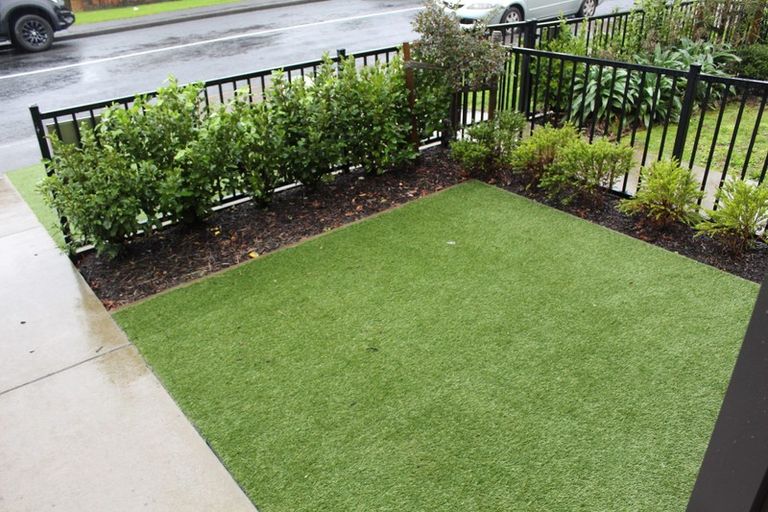 Photo of property in 24a Titoki Street, Te Atatu Peninsula, Auckland, 0610