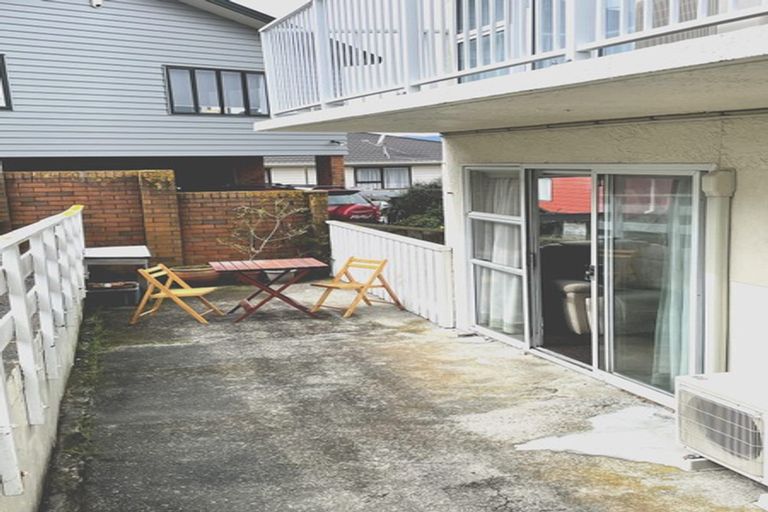 Photo of property in 8/32 Akaroa Drive, Maupuia, Wellington, 6022