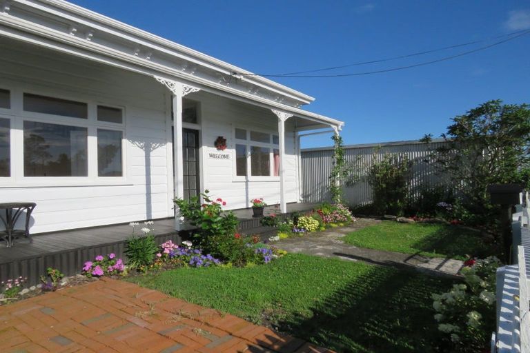 Photo of property in 44 Adderley Street, Westport, 7825