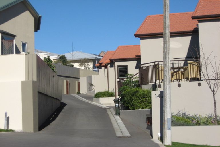 Photo of property in Villa 3, 14c Busby Hill, Havelock North, 4130