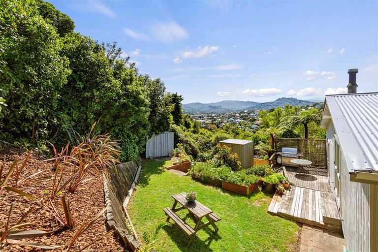 Photo of property in 14 Voltaire Street, Karori, Wellington, 6012