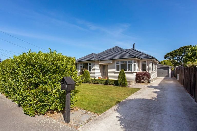 Photo of property in 18 Coopers Road, Dallington, Christchurch, 8061