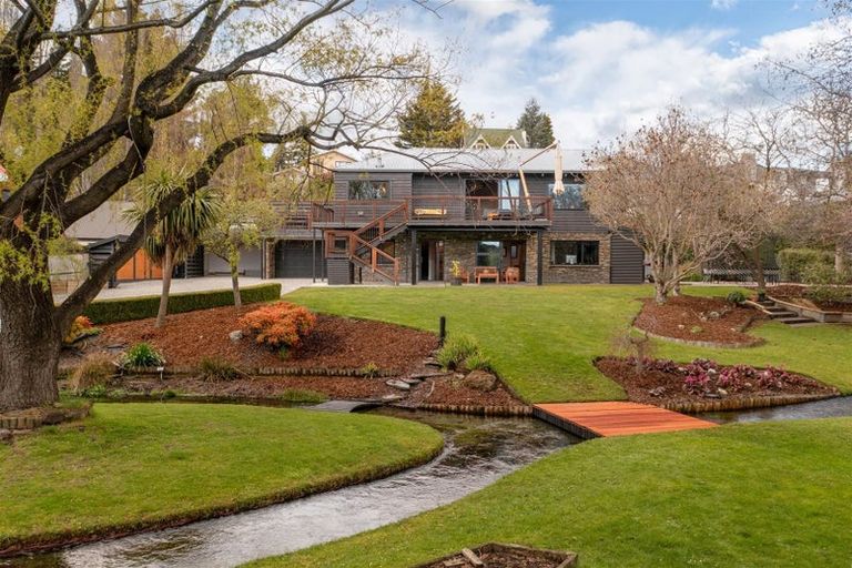 Photo of property in 71 Youghal Street, Wanaka, 9305