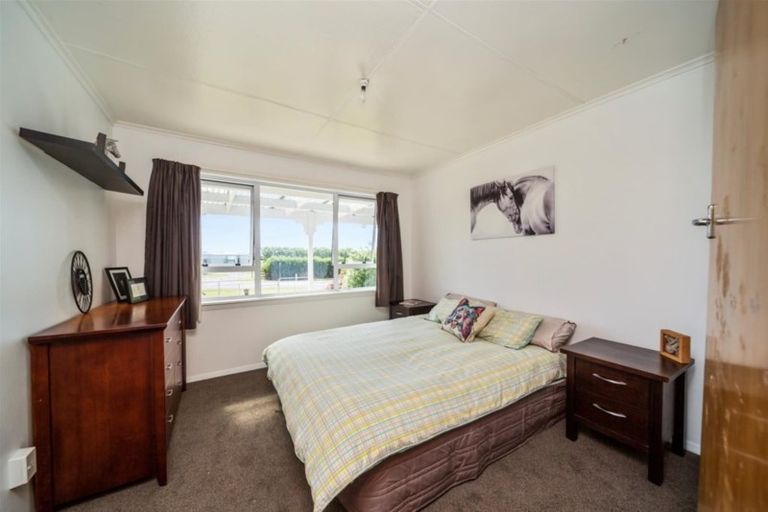 Photo of property in 323 Hunter Road, Eltham, Hawera, 4673