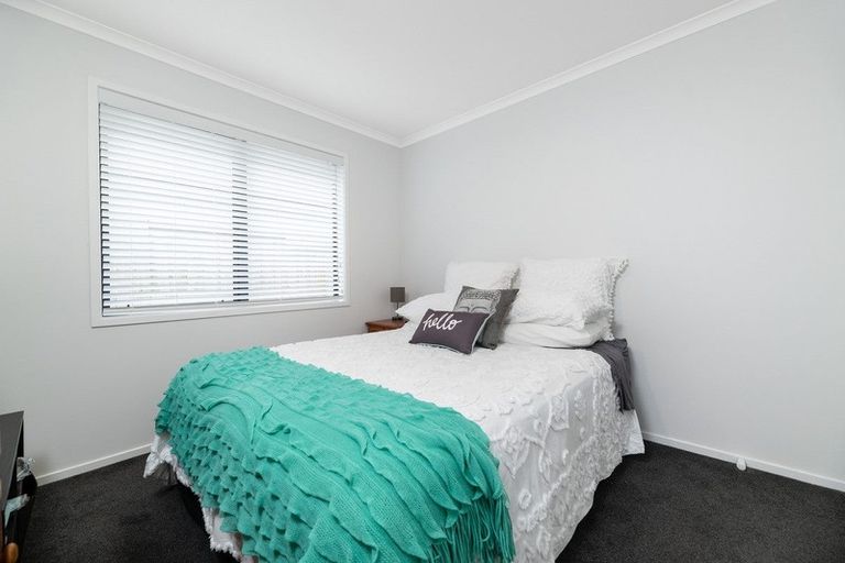 Photo of property in 17 Furlong Road, Papamoa, 3118