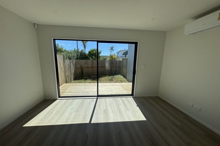 Photo of property in 42 Clementine Place, Bucklands Beach, Auckland, 2014