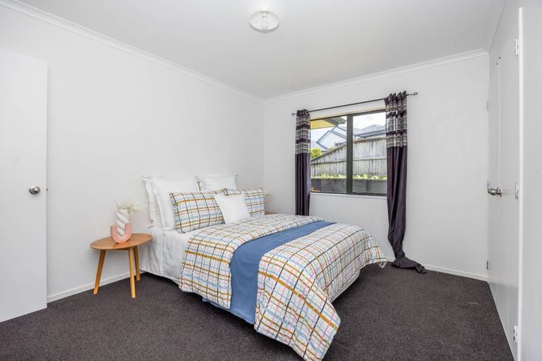 Photo of property in 12 Highbury Place, Nawton, Hamilton, 3200