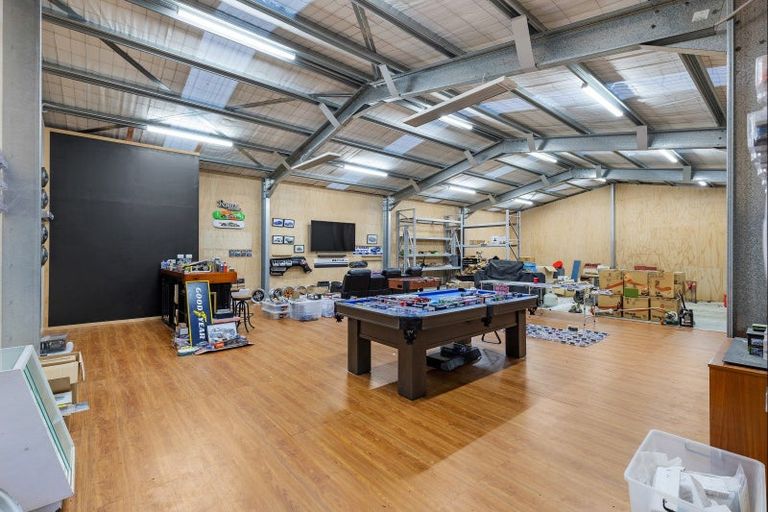 Photo of property in 77 Aranui Road, Kairanga, Palmerston North, 4475