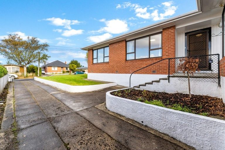 Photo of property in 111 Centennial Avenue, Helensburgh, Dunedin, 9010