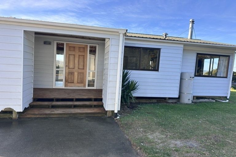 Photo of property in 401 Oneriri Road, Kaiwaka, 0573