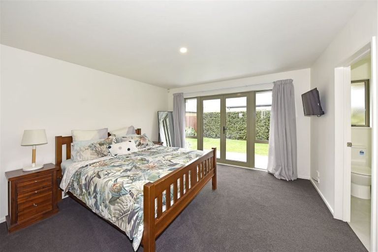 Photo of property in 37 Ernest Gray Place, Halswell, Christchurch, 8025