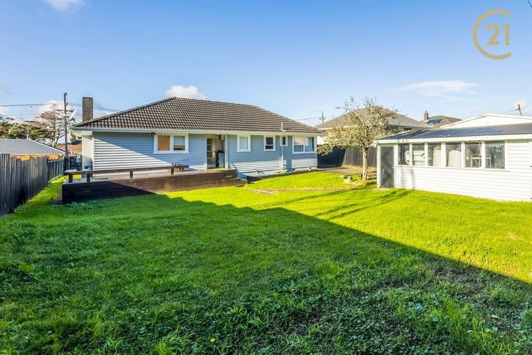 Photo of property in 9 Waimate Street, Otara, Auckland, 2023