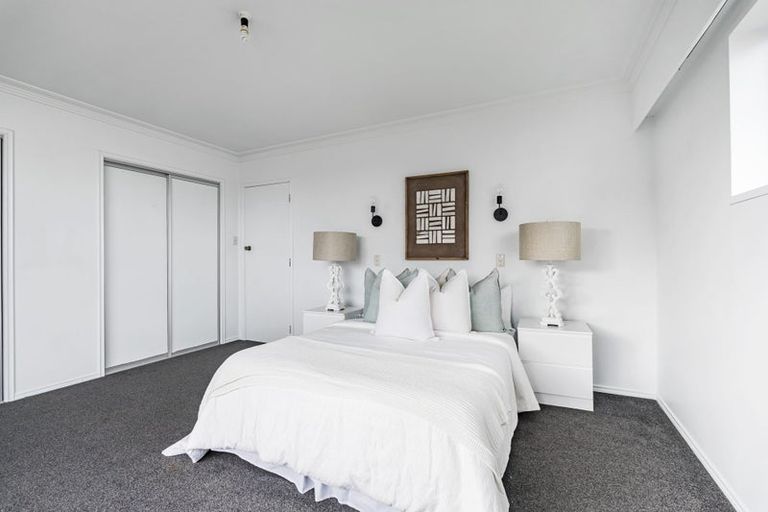 Photo of property in 54 Wairau Road, Oakura, 4314