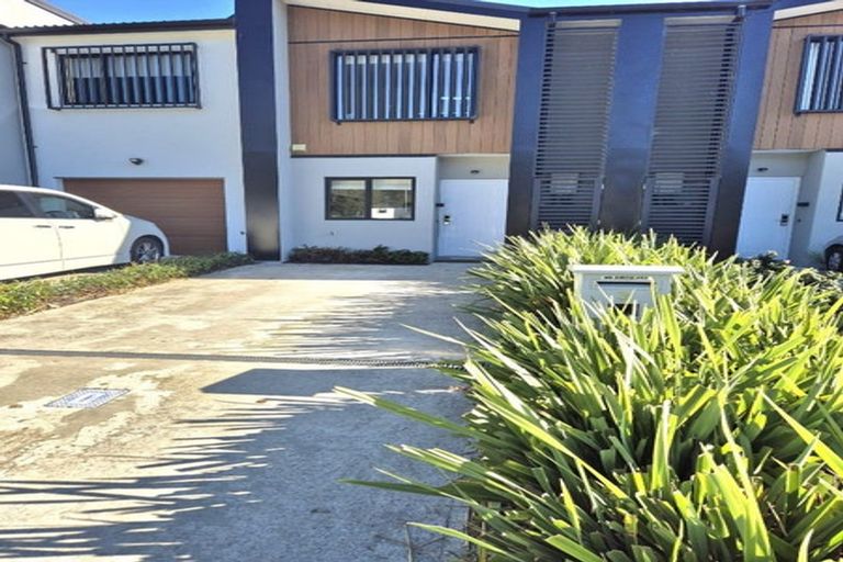 Photo of property in 3 Fitch Lane, Wallaceville, Upper Hutt, 5018