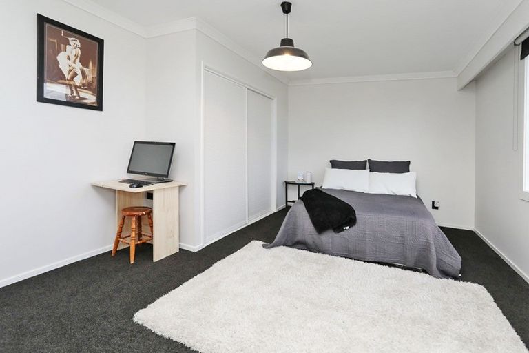 Photo of property in 27 Meldrum Street, Winton, 9720